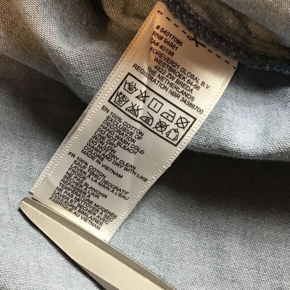 FOREVER 21 Women's Small Silver Tone Studded Chambray Pockets - Picture 6 of 9